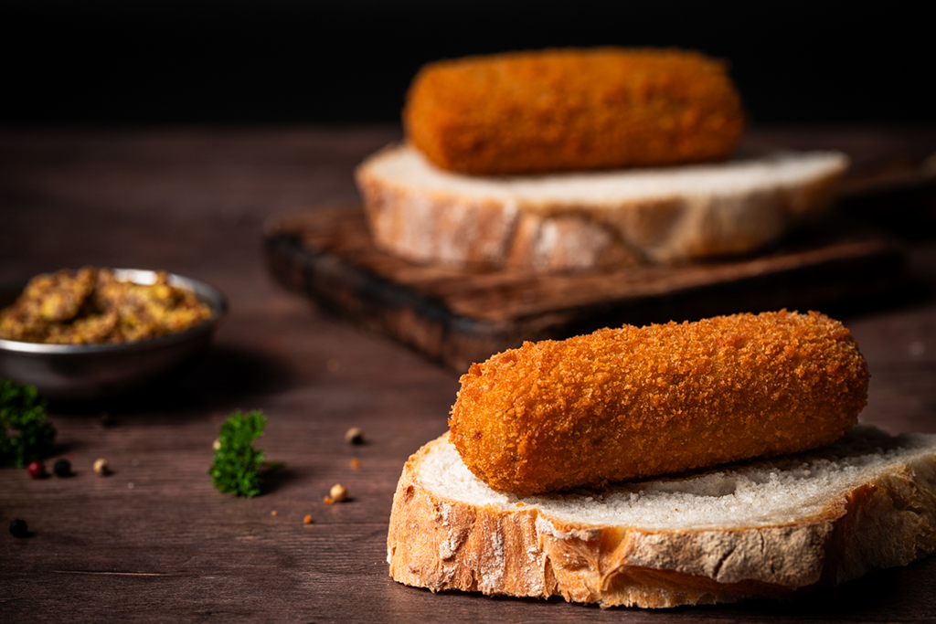 Krokante kroket op brood van Roux BV
